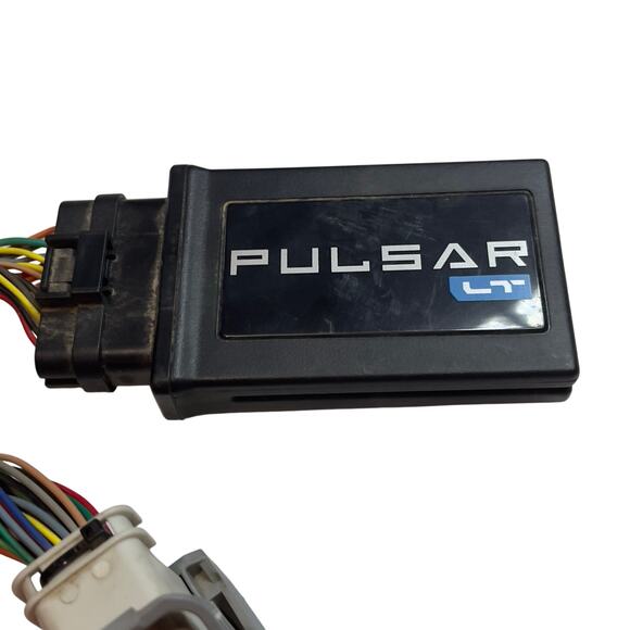 Edge Pulsar LT Inline Control Module for 2015–2016 Chevy GMC 6.6L Duramax Used - Picture 3 of 12